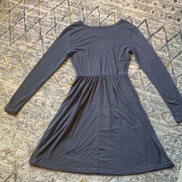 Women’s dress! - Picture 2 of 3